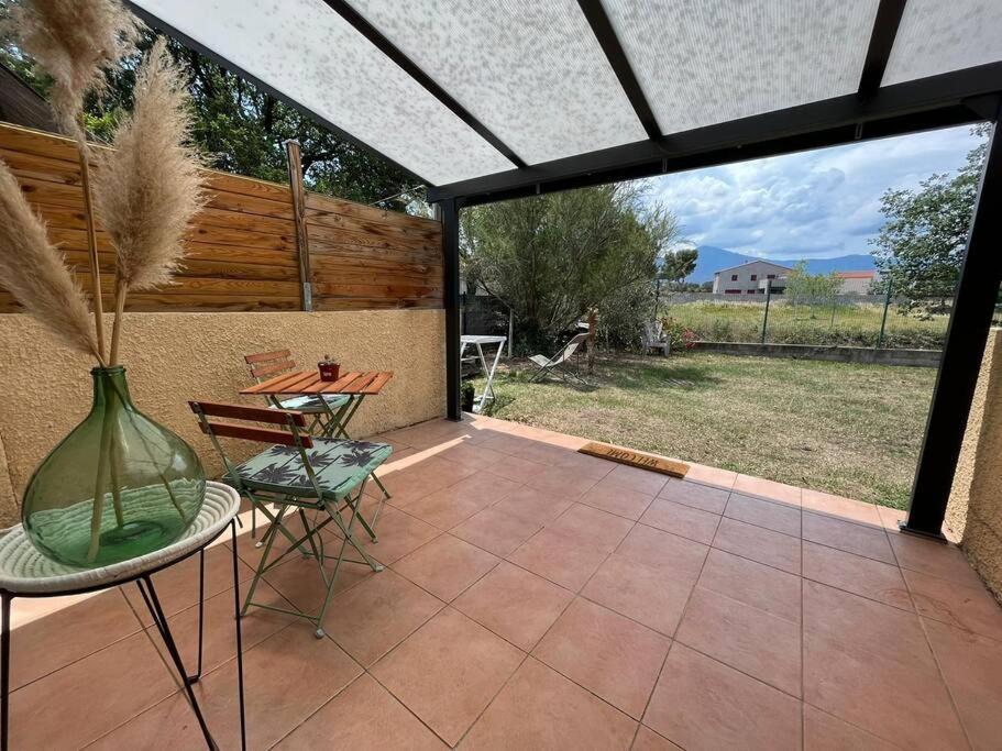 Ferienhaus Pour 4 - Piscine