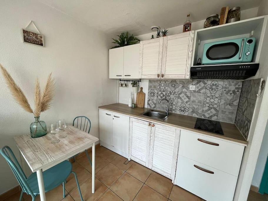 Ferienhaus Pour 4 - Piscine
